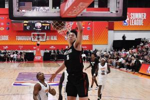 实时NBA雷霆vs爵士进球集锦_实时NBA雷霆vs爵士进球集锦高清无广告_实时NBA雷霆vs爵士进球集锦流畅直播入口